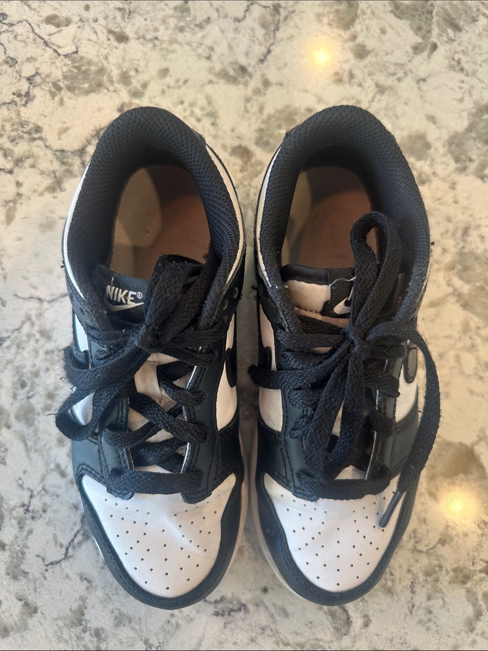 Kids Nike Dunks Black and White Low-Top Sneakers. Size 1. - Picture 6 of 8